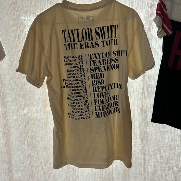 3 Authentic Taylor Swift Concert Tshirts - Picture 6 of 9